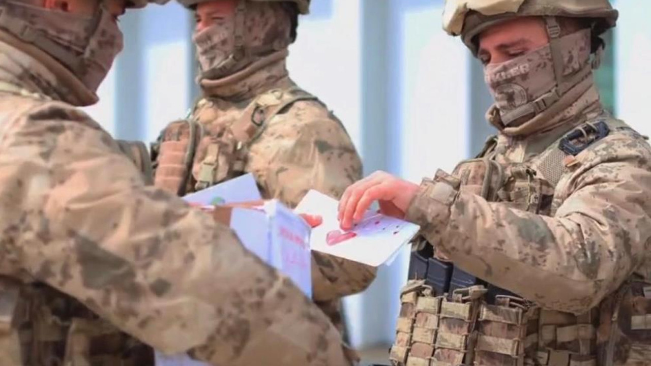 Kato Dağı’ndaki Mehmetçiğe öğrencilerden moral mektupları