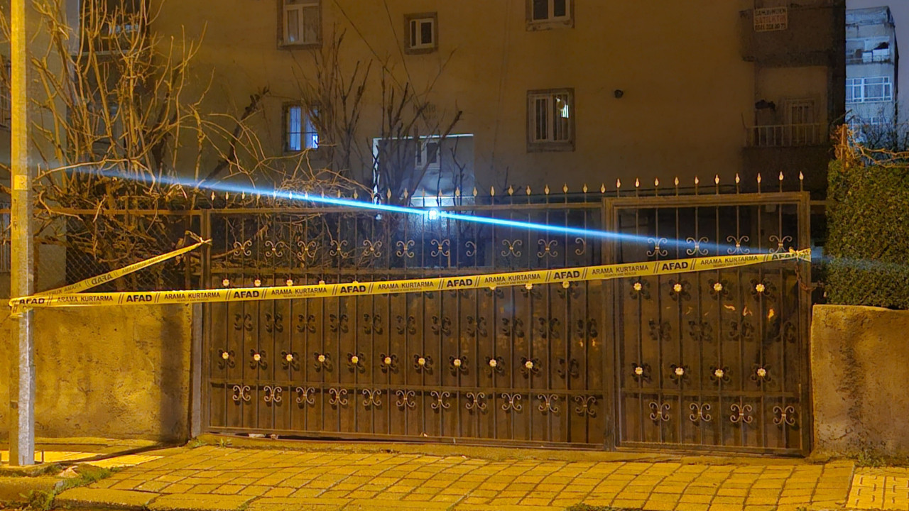 Kolonlarından ses geldi, binadaki 51 kişi tahliye edildi