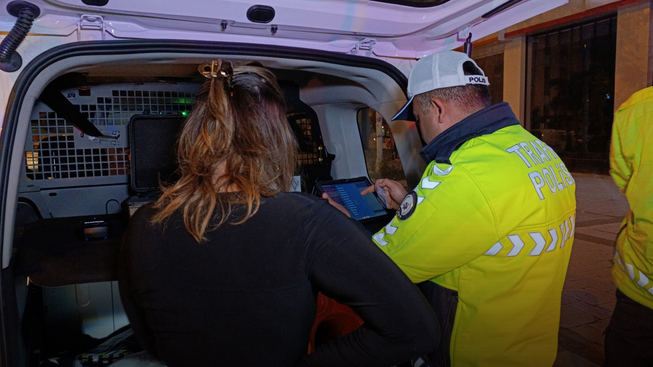 Alkollü aday sürücüden şok söz: “Beni çekmeyin, avukatım”