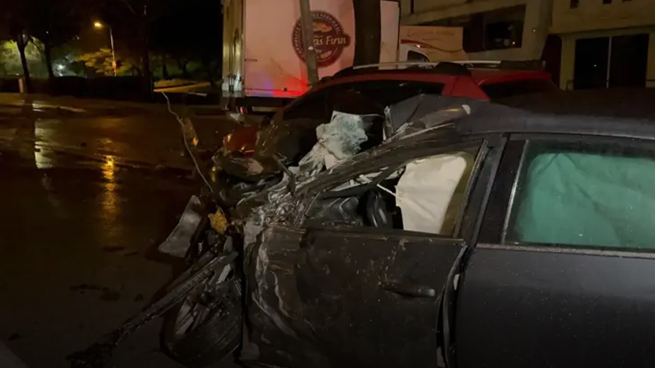 Bursa'da 3 aracın karıştığı zincirleme kazasında: 3 kişi yaralandı