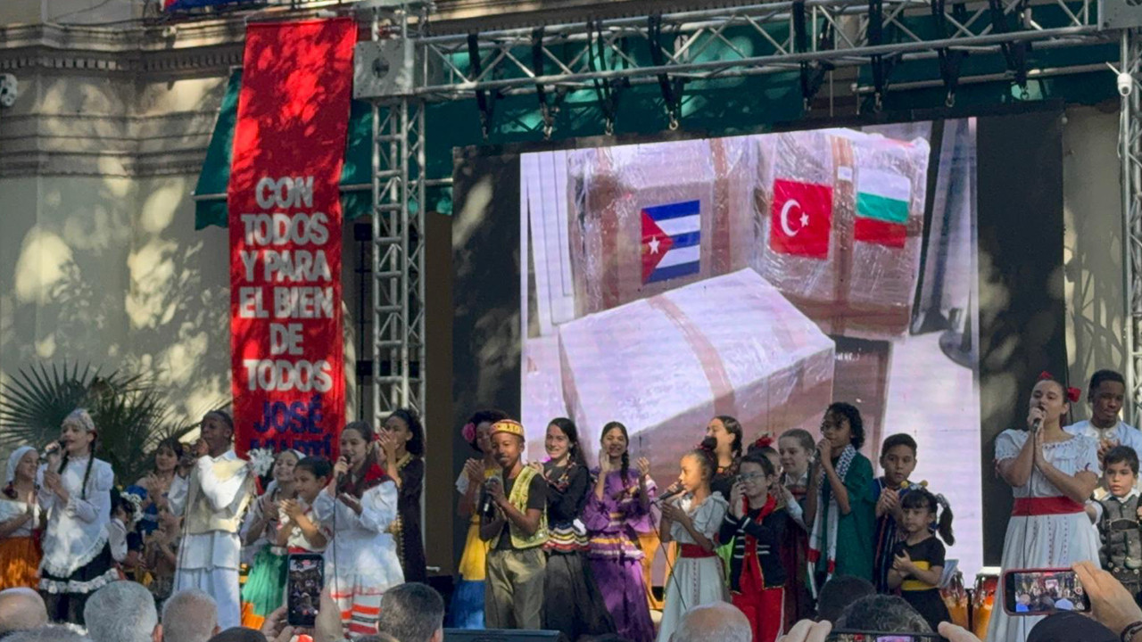 Küba’ya 34 tonluk dayanışma köprüsü