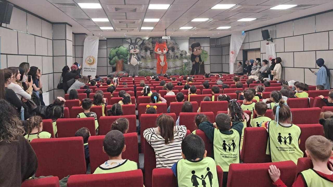 Bilecik'te okul öncesi öğrencilerine çevre bilinci kazandıran müzikal