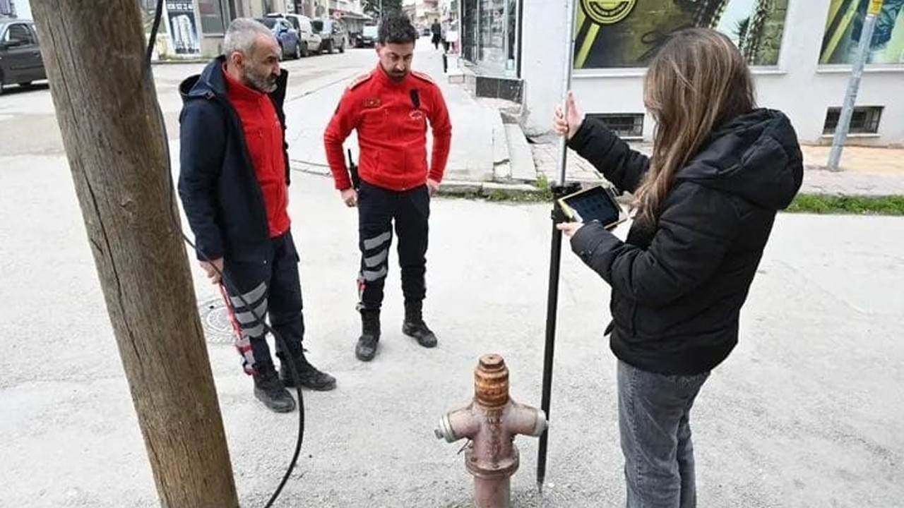 Bozüyük genelindeki hidrantlar itfaiye ekipleri tarafından kontrol ediliyor