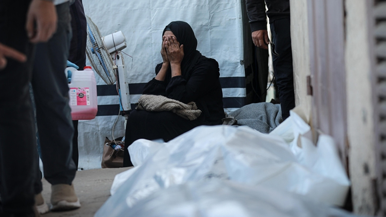 İsrail Gazze'de 2 Filistinliyi öldürdü