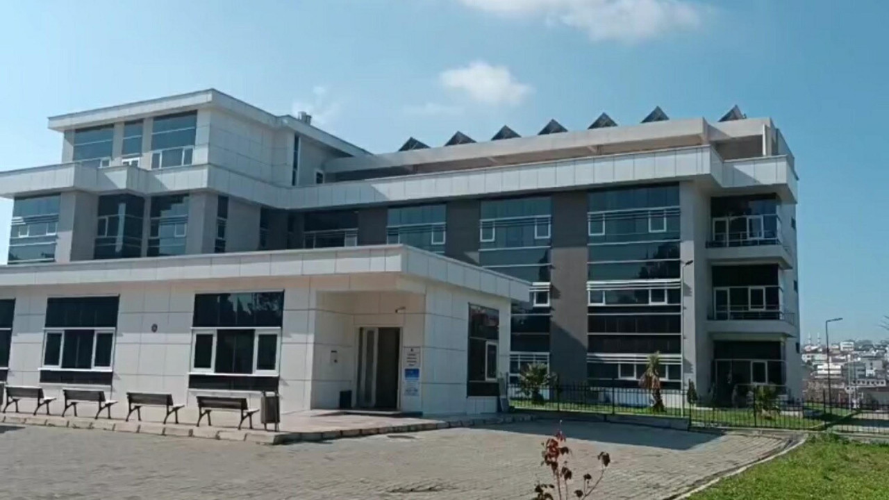 Kayalıkların arasında hayatını kaybetmiş bir bebek bulundu