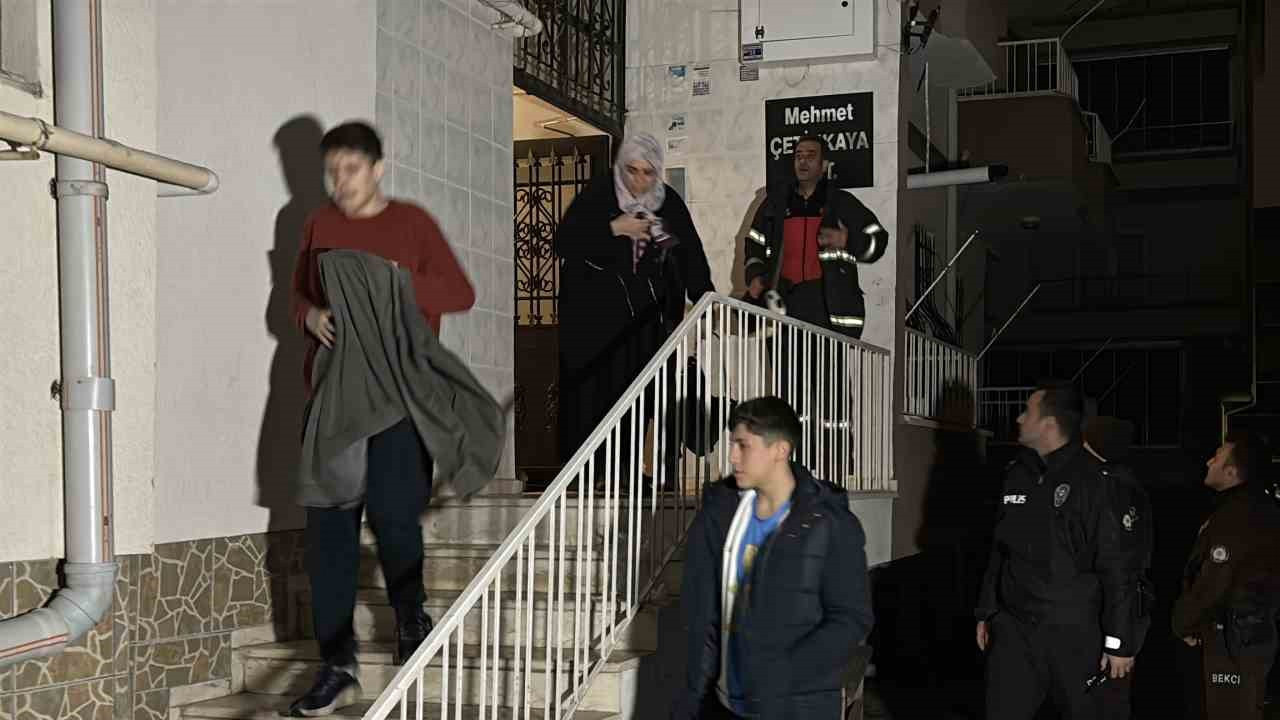 Aksaray’da apartmanda yangın paniği