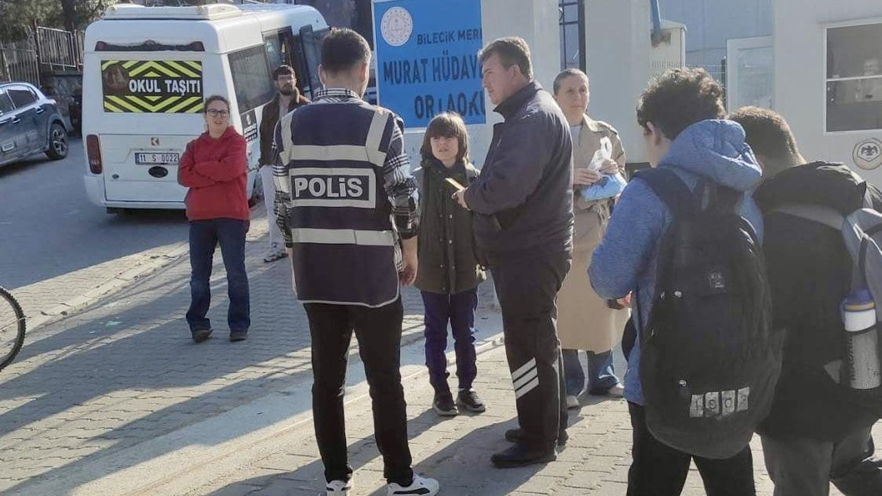 Bilecik Emniyeti Çocuk Şubesinden okul ziyaretleri