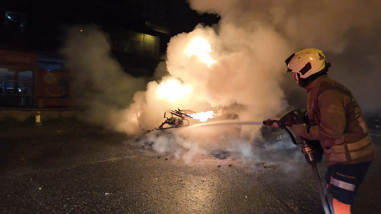 Kadıköy'de yangın paniği