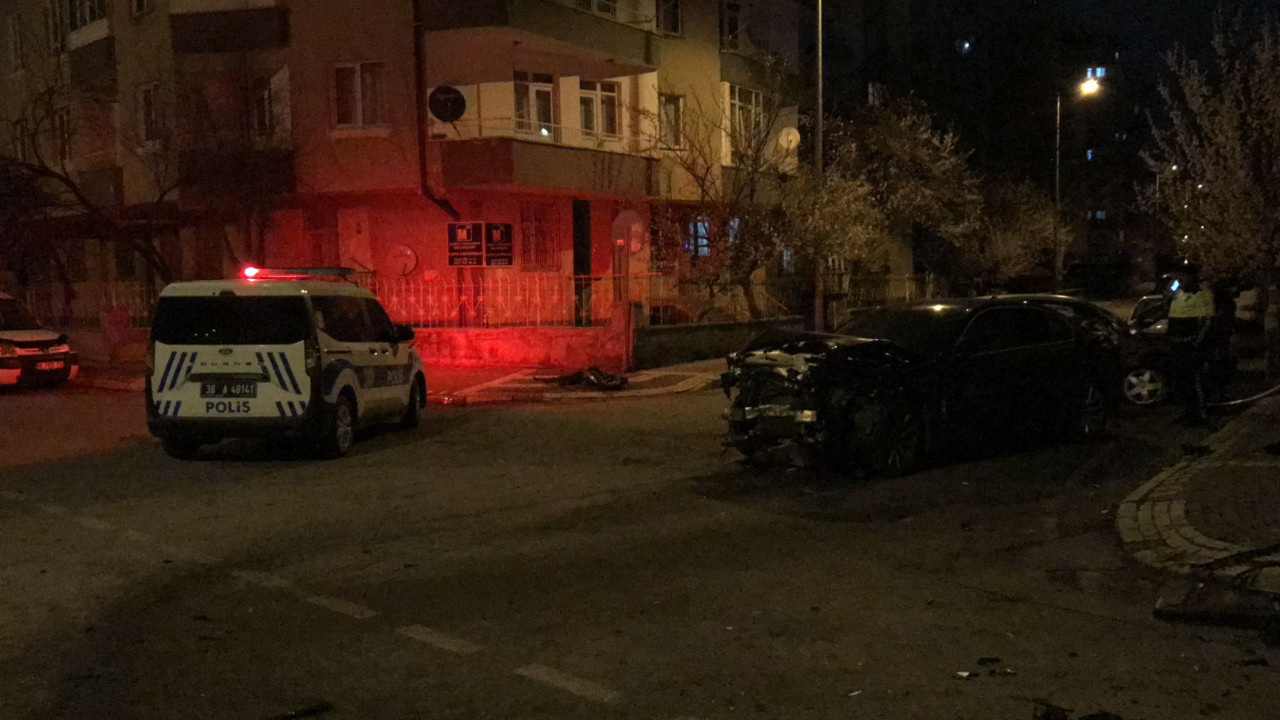 Kayseri'de iki otomobil çarpıştı: 5 yaralı