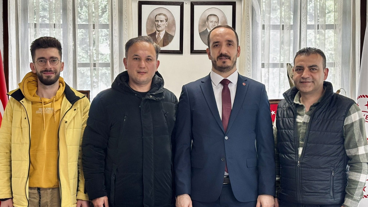 Bilecik'in tanıtımına katkı sunan isimler Müdür Bozkurt'u ziyaret etti
