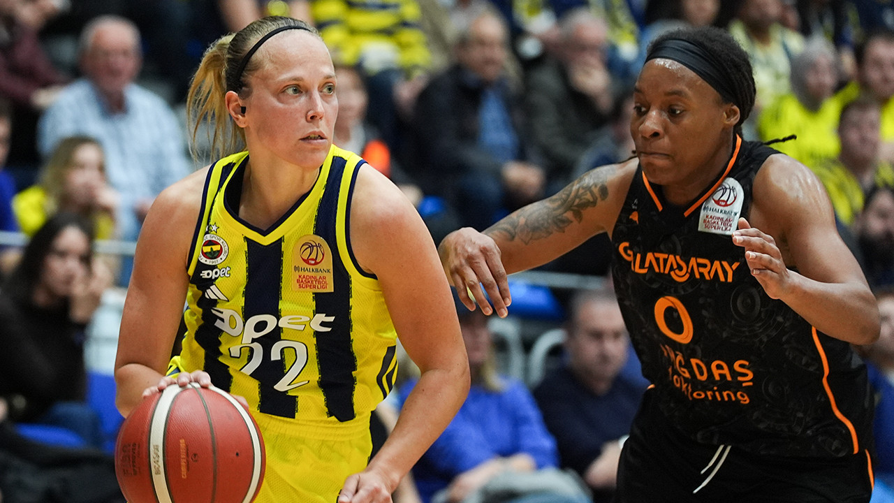 Fenerbahçe Galatasaray'ı iki sayı farkla yenerek f…