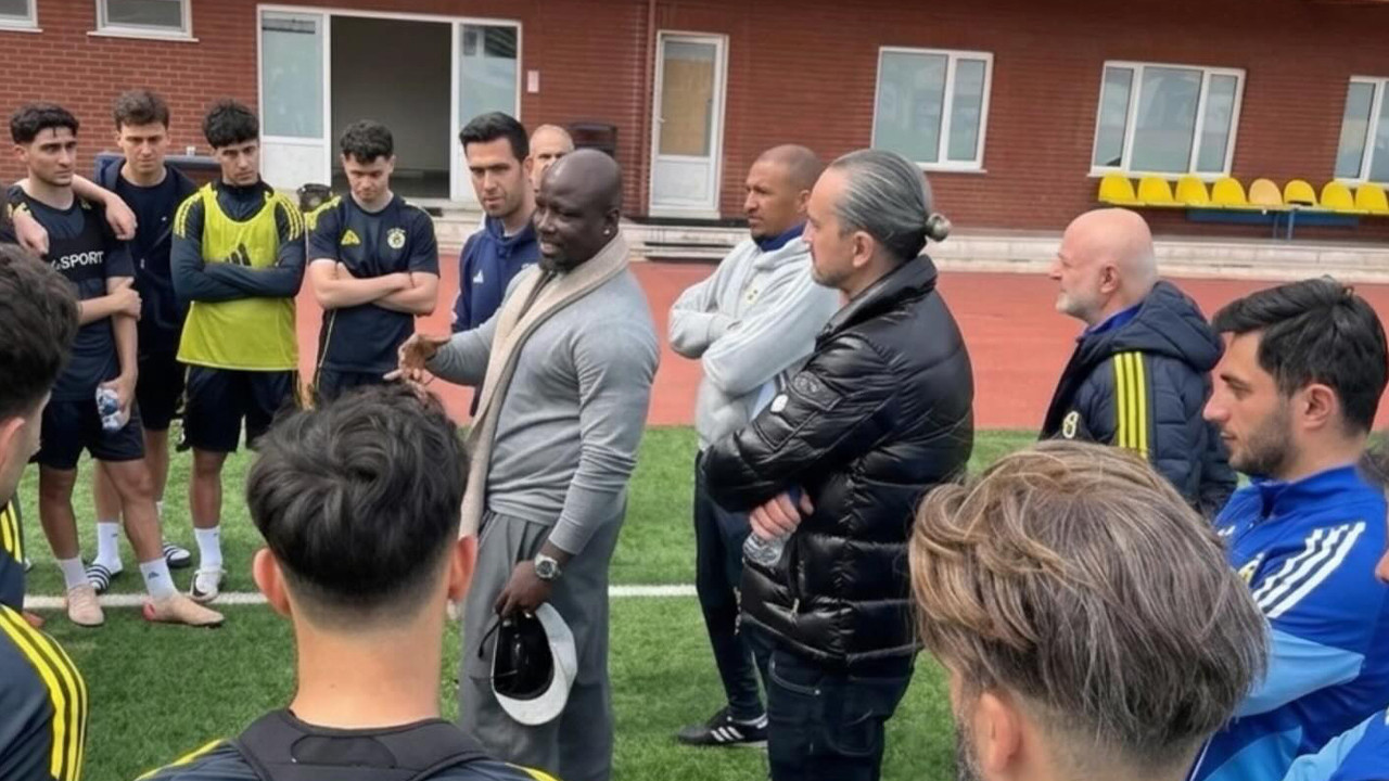 Stephen Appiah Fenerbahçe Akademisi’nde gençlerle buluştu