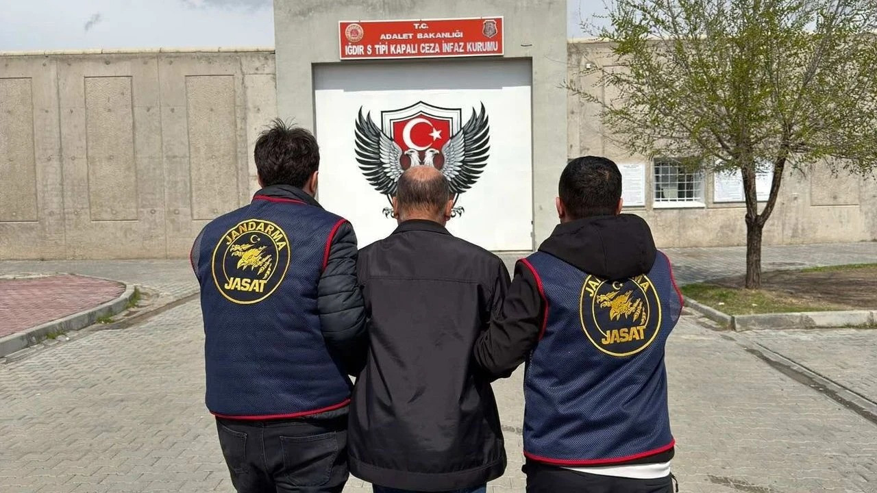Iğdır’da JASAT’tan kaçamadı: 12 yıldır aranan şahıs yakalandı