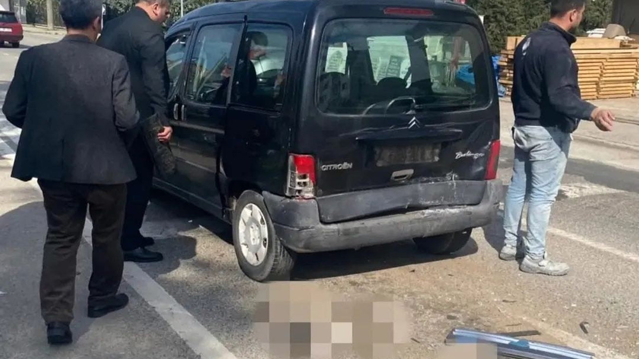 İYİ Partili meclis üyelerini taşıyan araç Ohtamış muhtarıyla çarpıştı: 3 yaralı