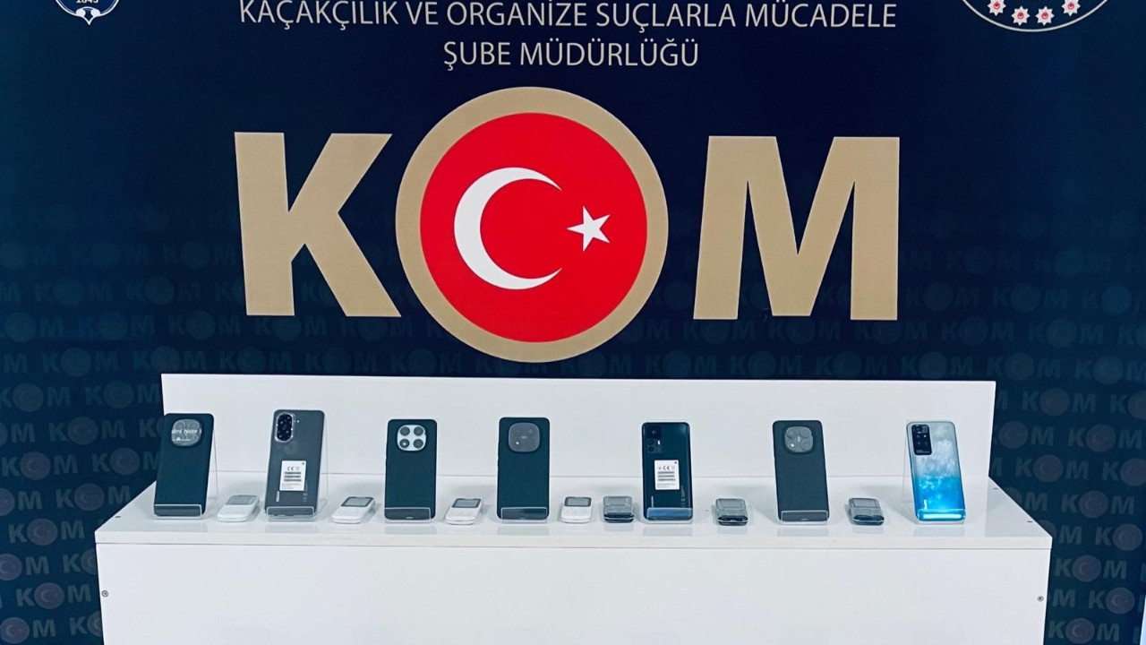 Muş’ta 4 iş yerine baskın: 25 kaçak telefon ele geçirildi