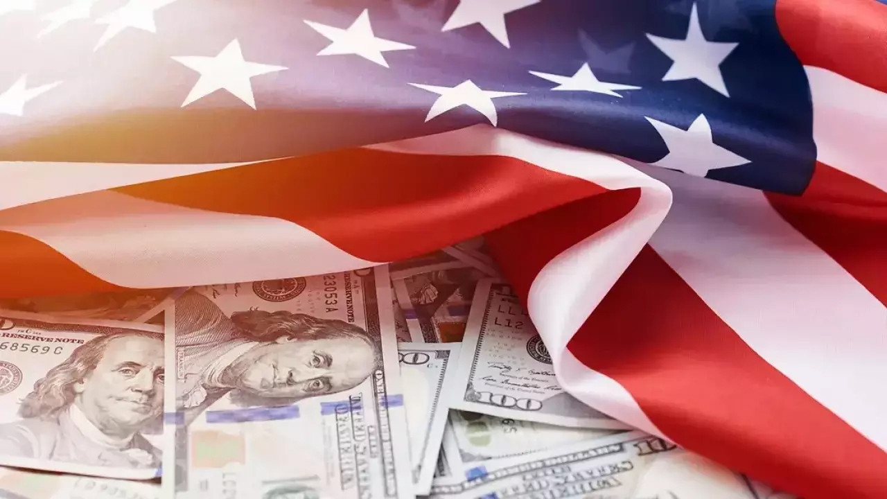 ABD'de hizmet sektörü faaliyetleri 2023'ten bu yana ilk kez daraldı