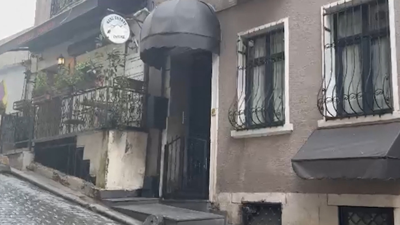 Beyoğlu'nda karbonmonoksit zehirlenmesi: 3 kişi hastaneye kaldırıldı