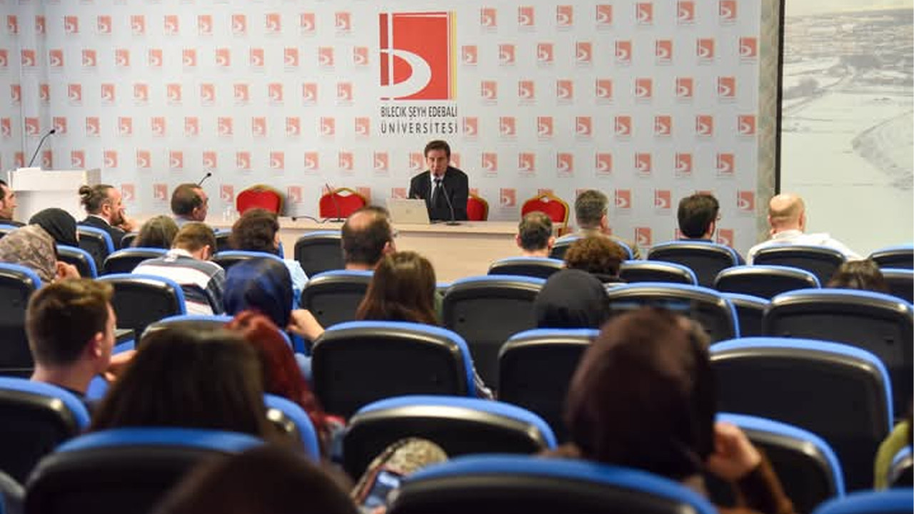 BŞEÜ'de düzenlenen Tavşanlı Höyük Konferansına yoğun ilgi