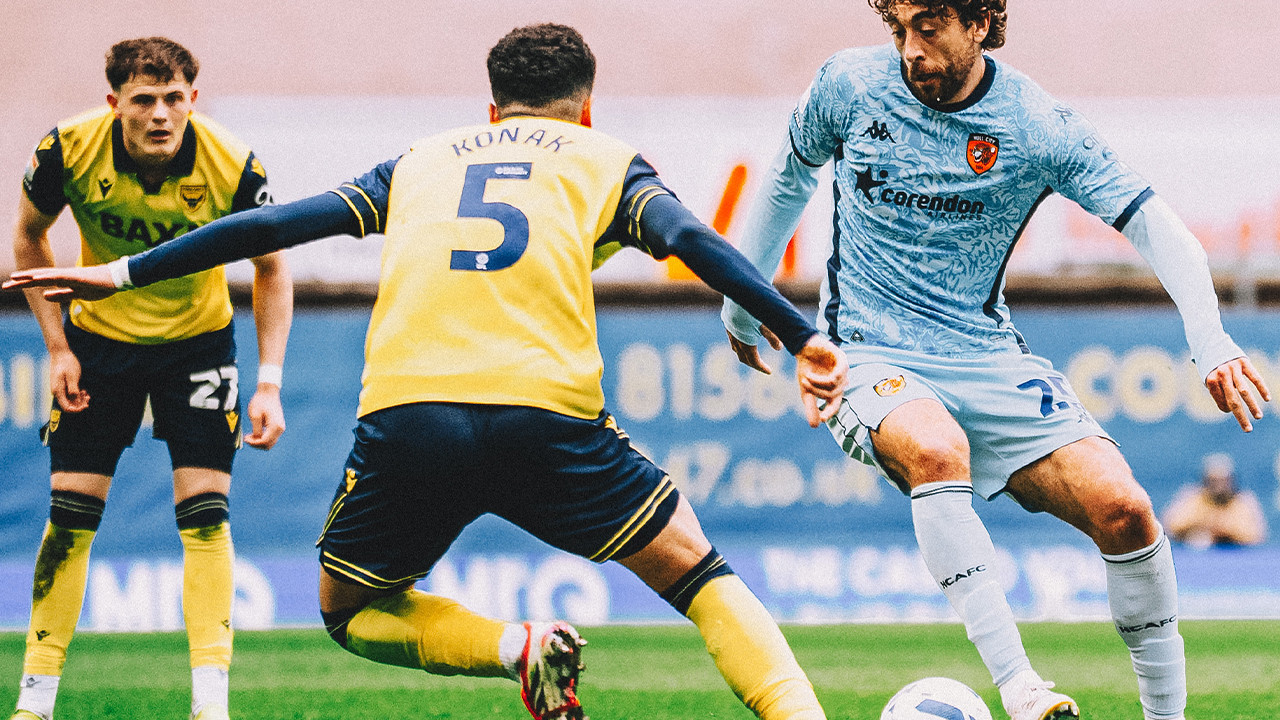 Hull City'nin Premier Lig hayaline Yunus Emre'li Oxford darbe vurdu