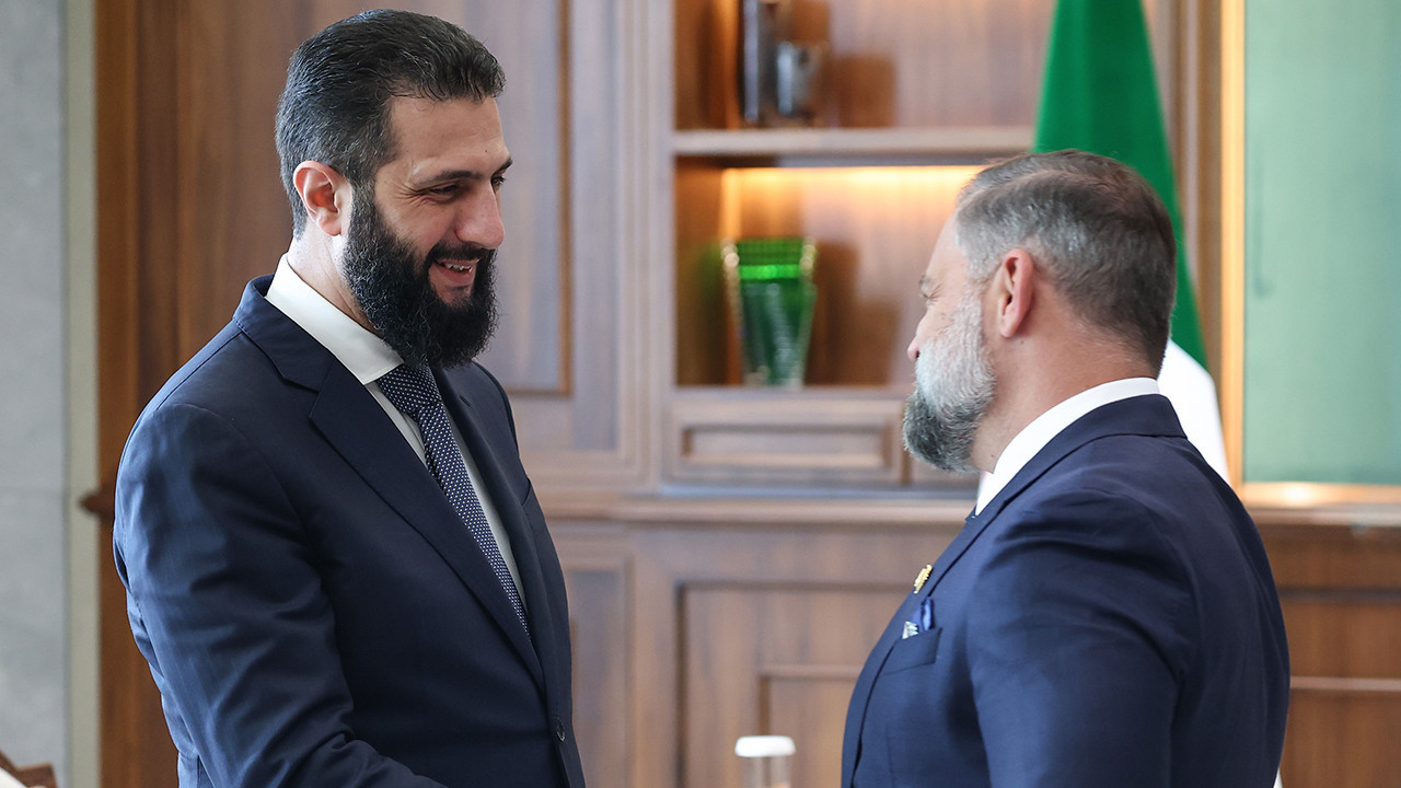 Suriye Cumhurbaşkanı Şara, ABD Kongre Üyesi Mills ile görüştü