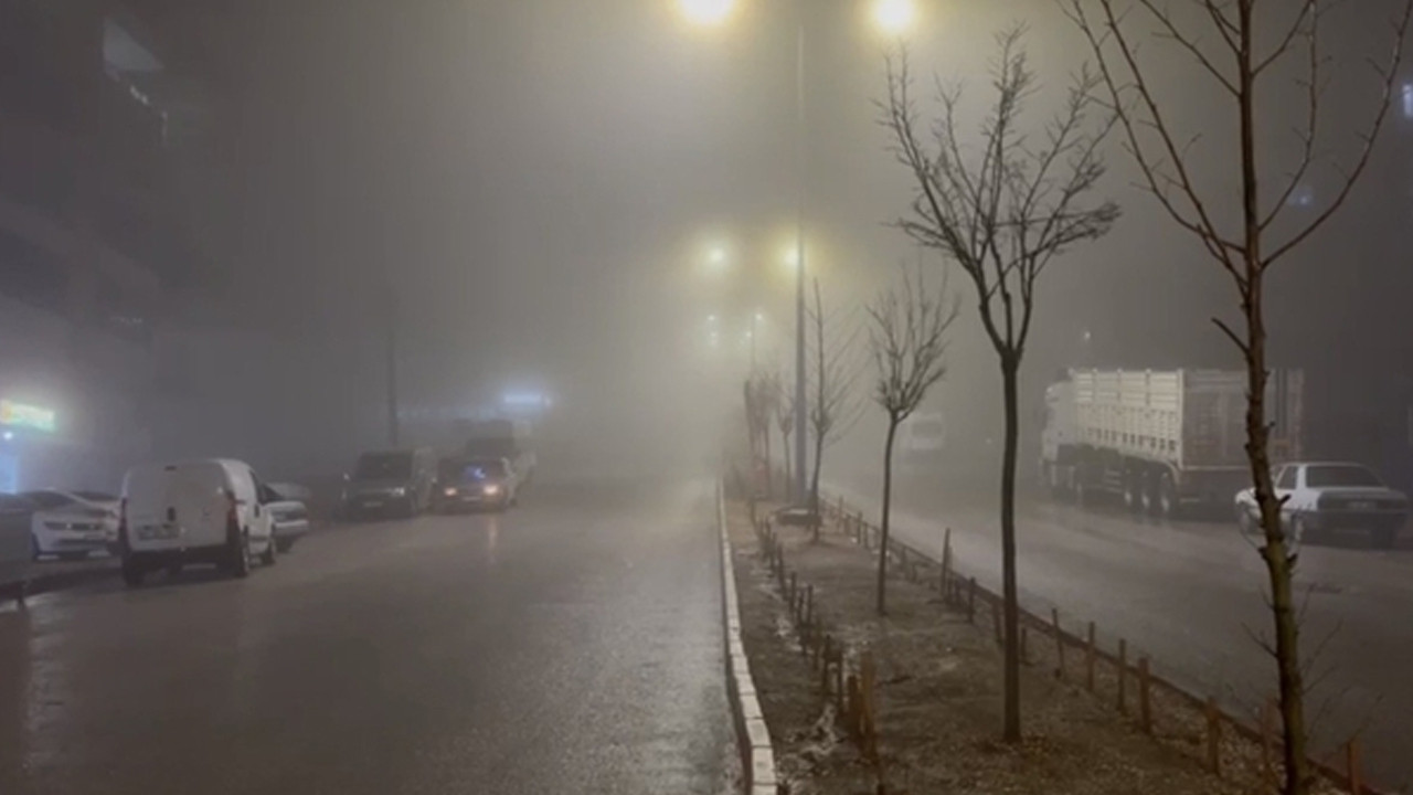 Besni’de sağanak ve sis etkili oldu