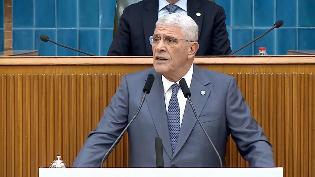 İYİ Parti Genel Başkanı Müsavat Dervişoğlu, Alparslan Türkeş'i andı