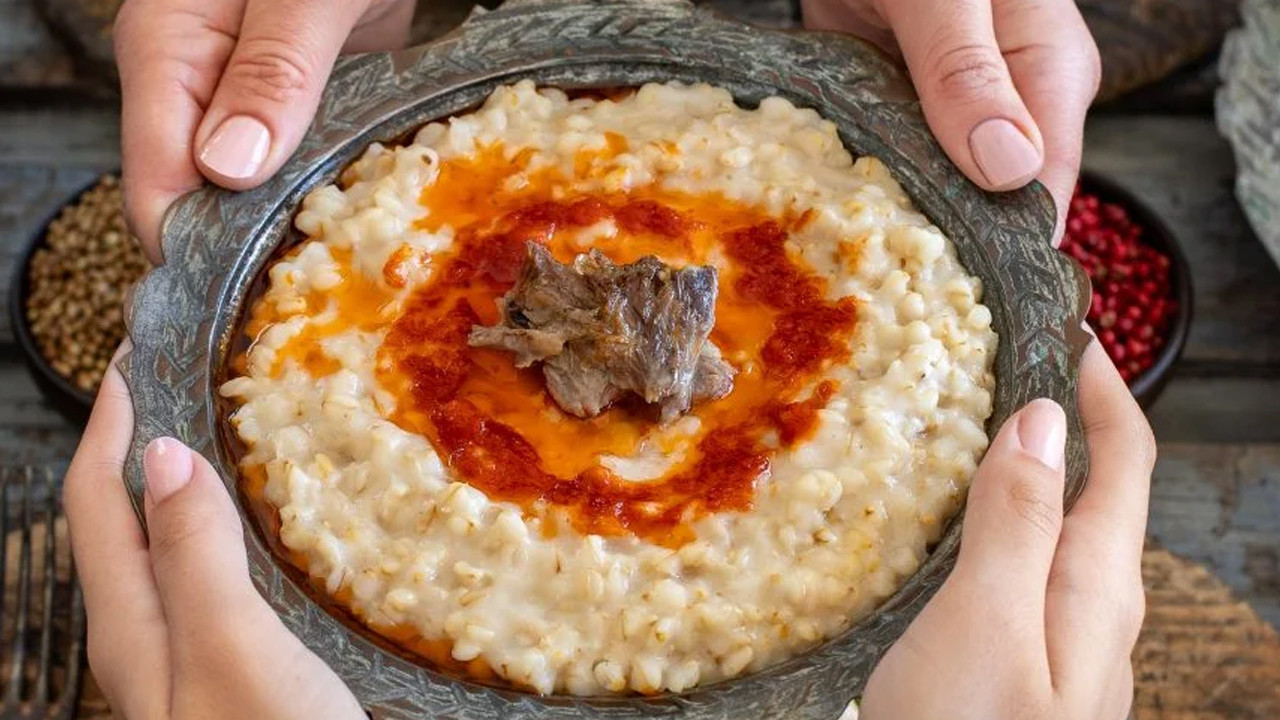 Kıvamında keşkek pişirme sırları: Dibi tutmadan, dağılmadan