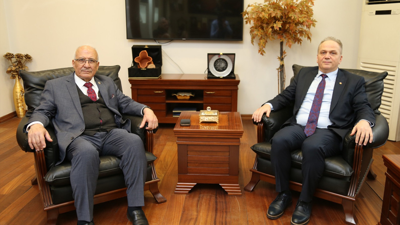 Burhanettin Kocamaz Tokat’ta nabız tuttu: Siyasetimiz çözüm odaklı