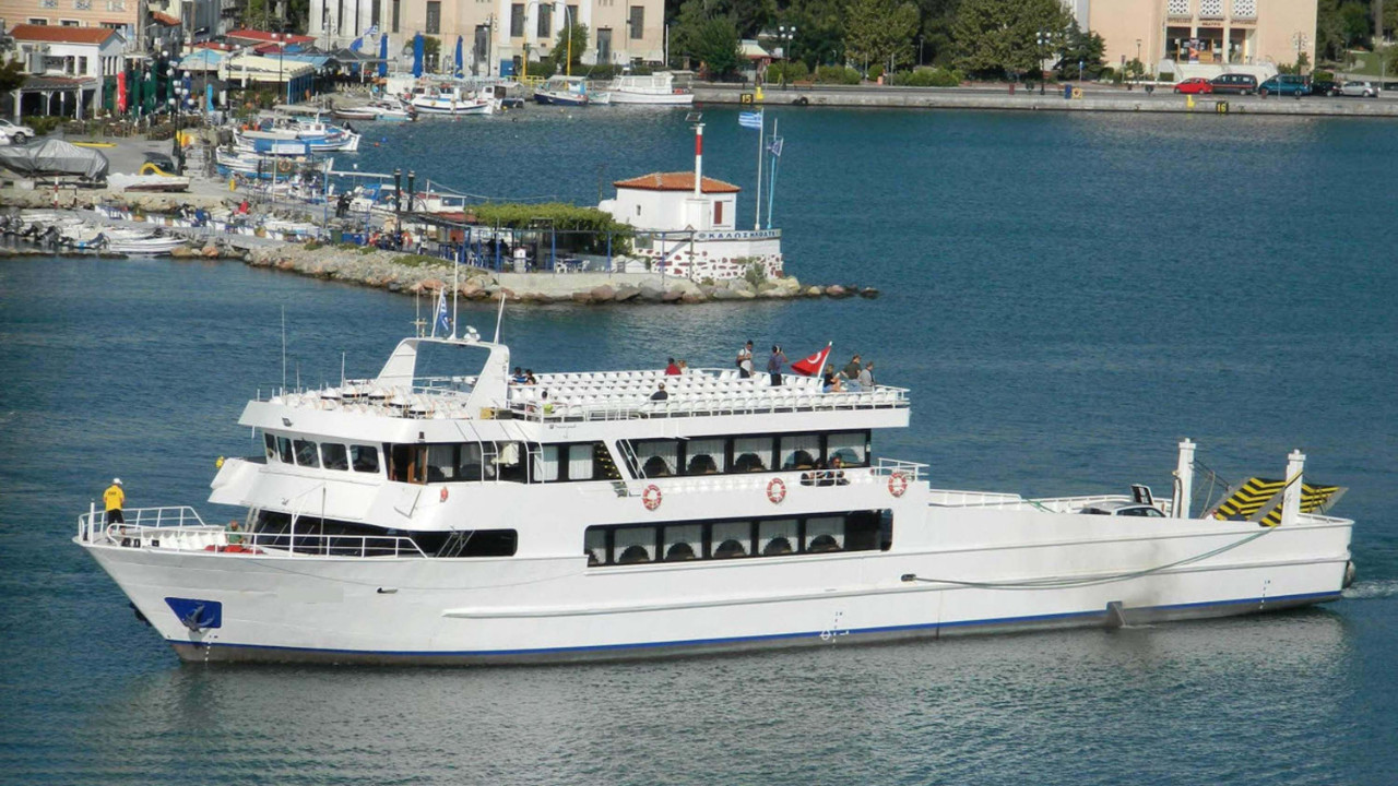 Kapıda vize uzadı: Yunan Adaları'na Türk akını artıyor