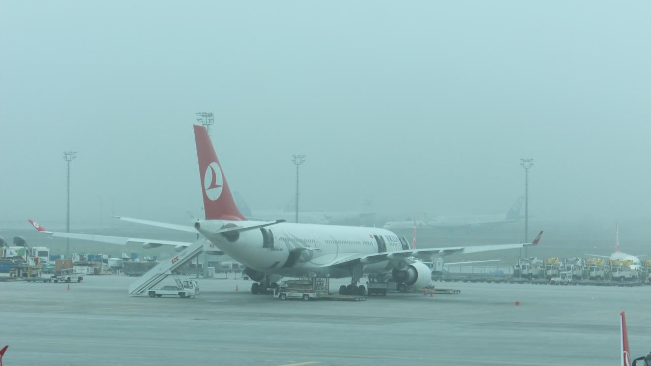 Uçuşu olanlar dikkat: Sis Sabiha Gökçen'i vurdu, uçuşlar gecikiyor