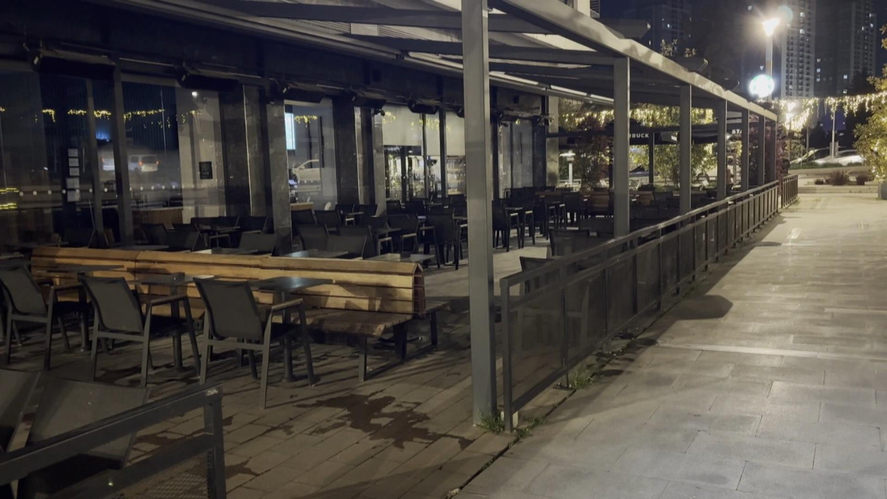 Başakşehir’de kafede silahlı saldırı: Maskeli saldırgan dehşet saçtı