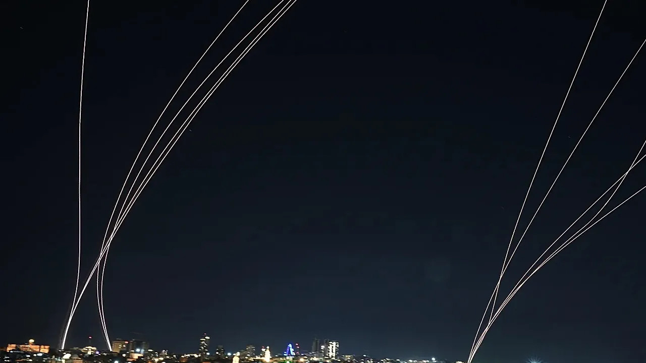 Ateşkesin ardından İran’dan İsrail’e yeni füze saldırıları