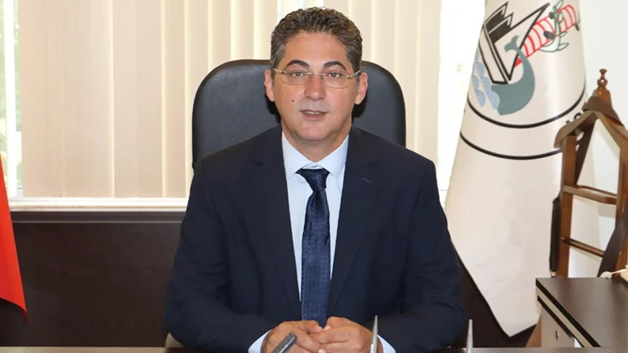 Burhaniye’de CHP'li başkan yardımcısı istifa etti