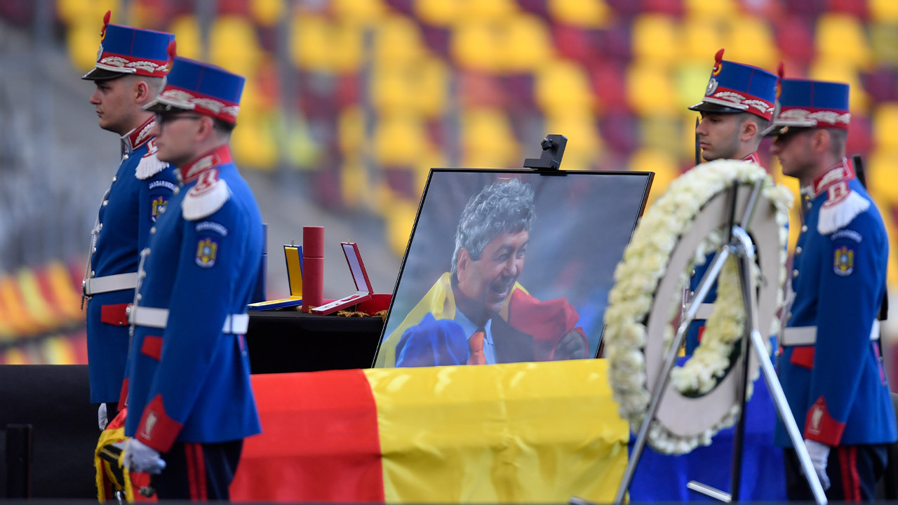 Lucescu için Bükreş'te cenaze töreni düzenlendi