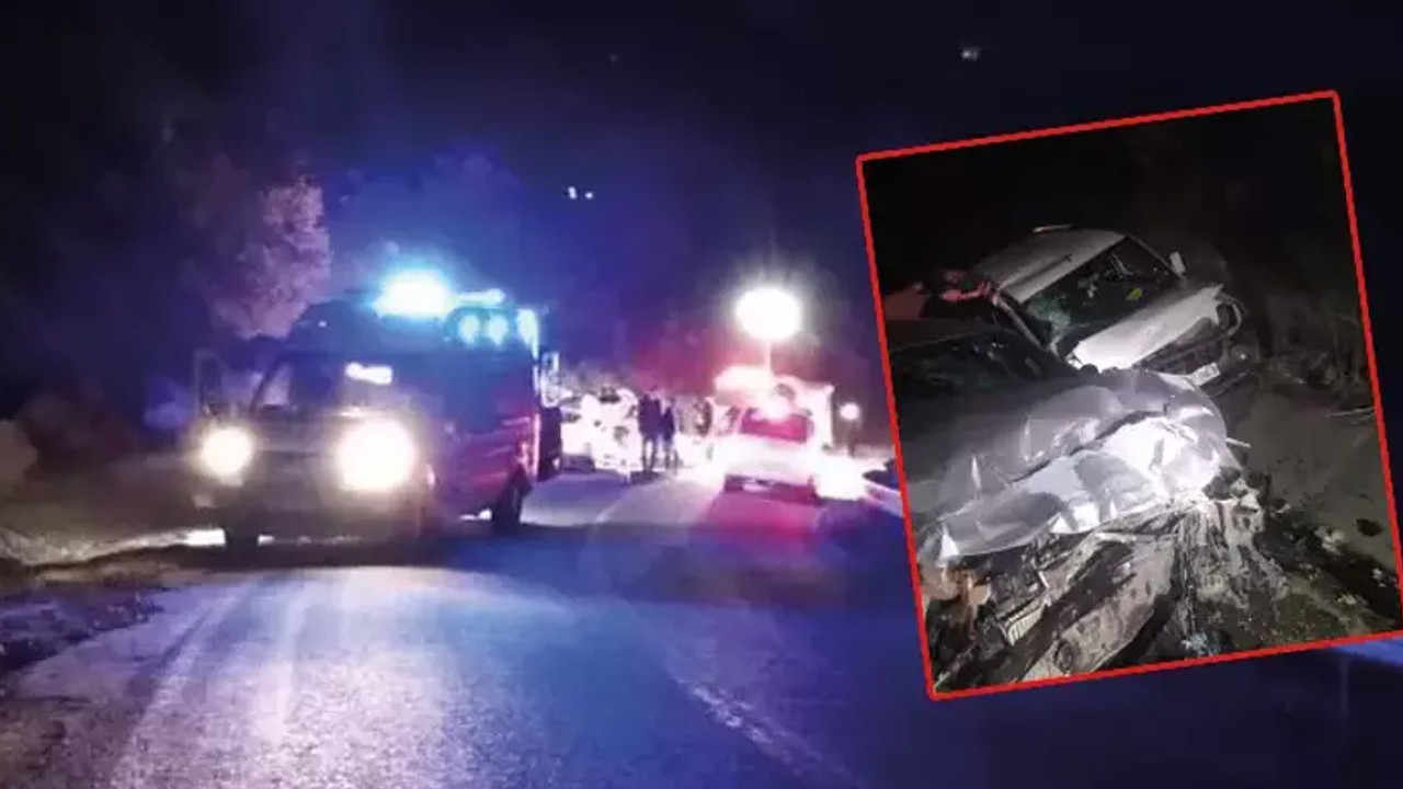 Otomobil ile hafif ticari araç feci şekilde çarpıştı: 1 kişi yaralandı