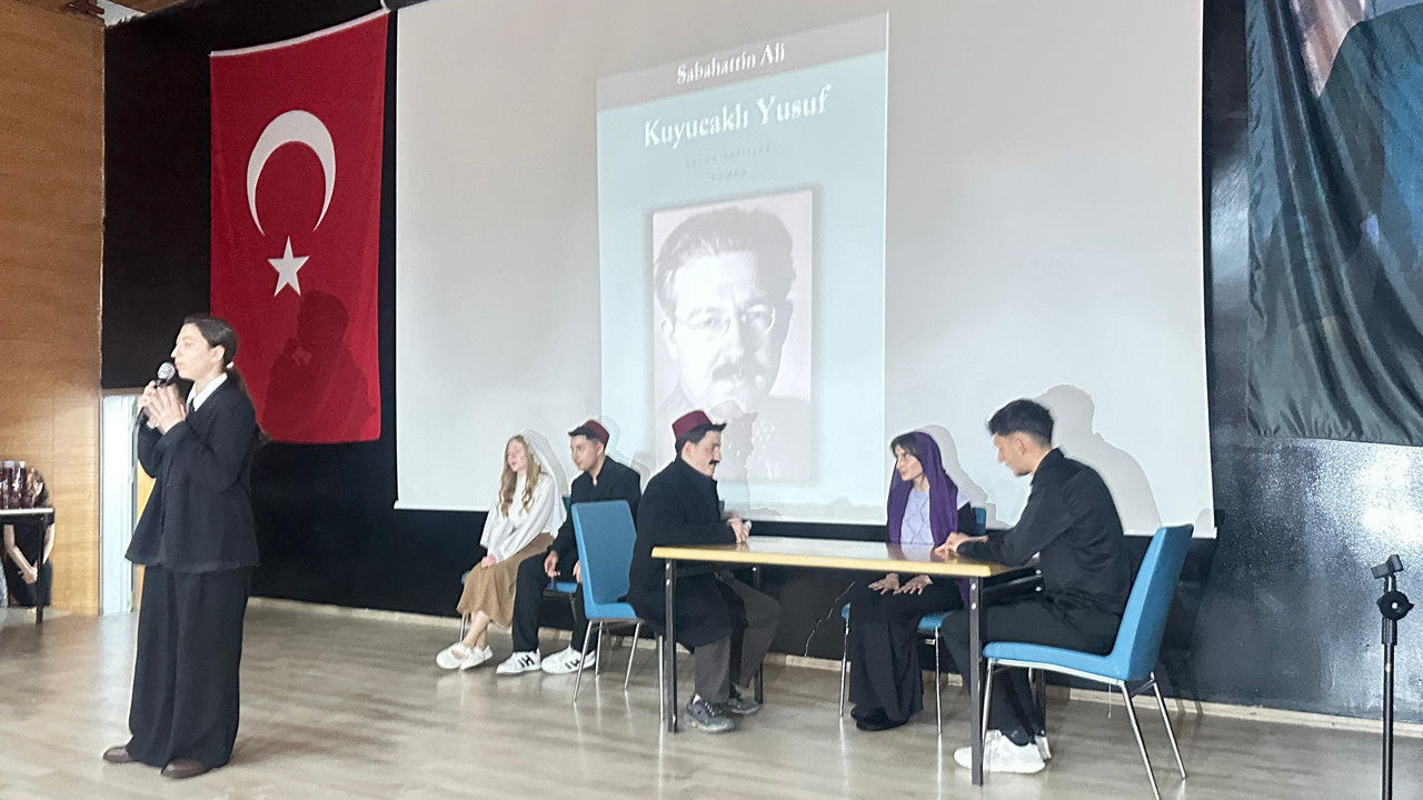 Şavşat’ta Kütüphane Haftası coşkusu okuma kültürü sahneye taşındı