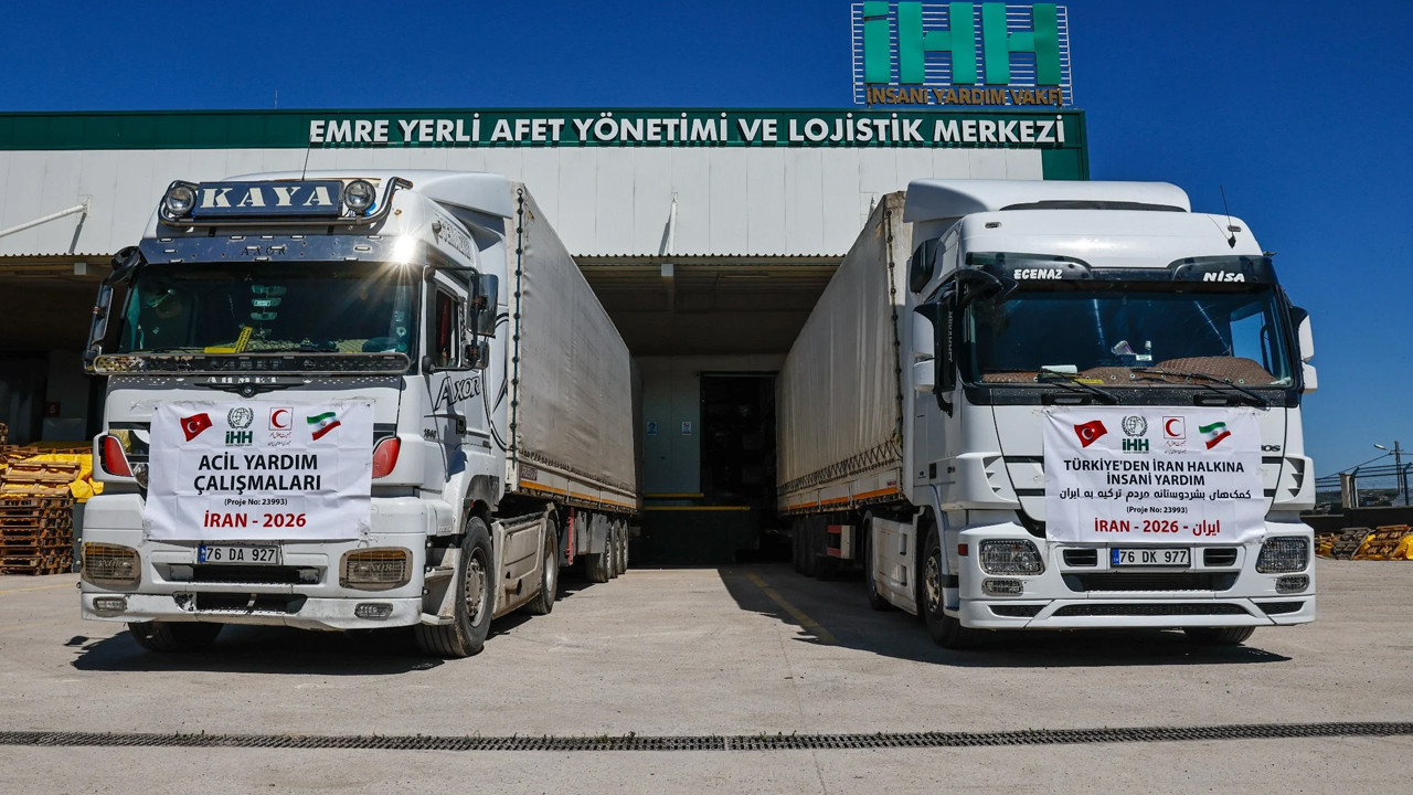 Türkiye'den tıbbi yardım tırları İran'a hareket etti