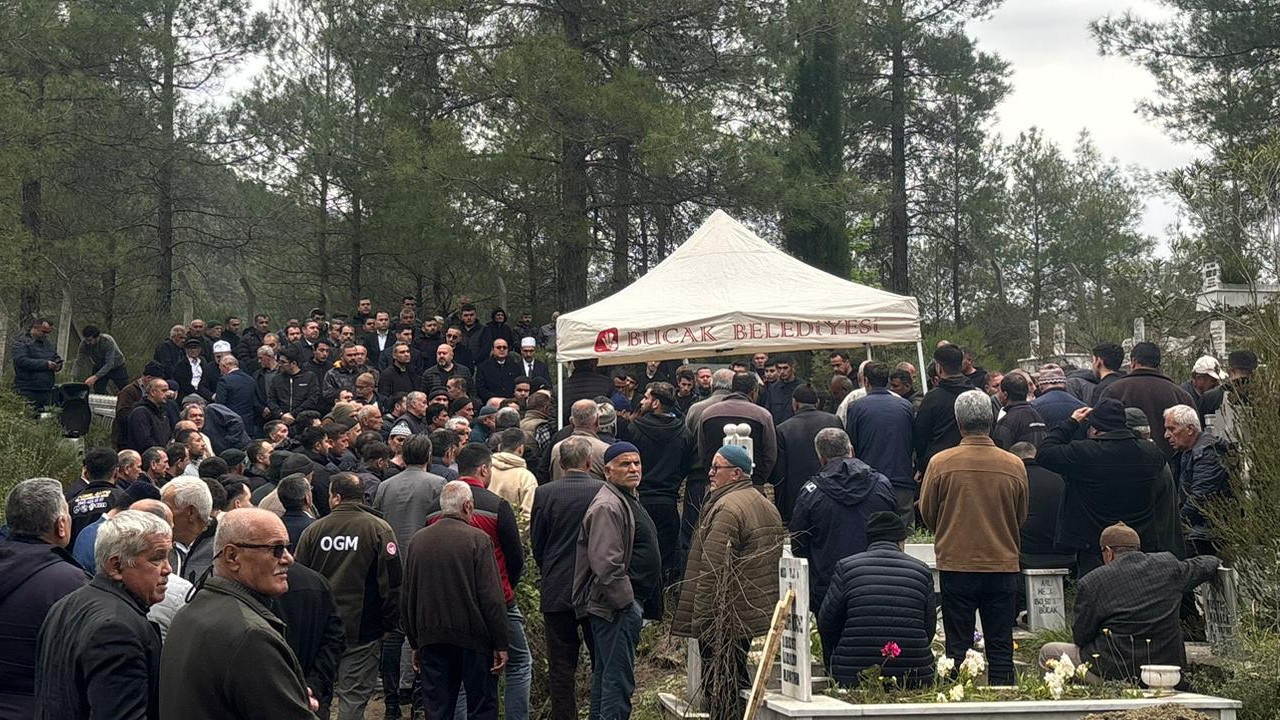 Kazada ölen tarım işçileri son yolculuklarına uğurlandı