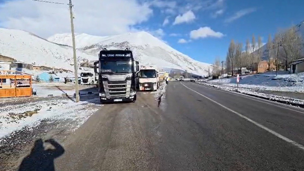 Kop Dağı'nda buzlanma: Ağır tonajlı araçların geçişi yasaklandı