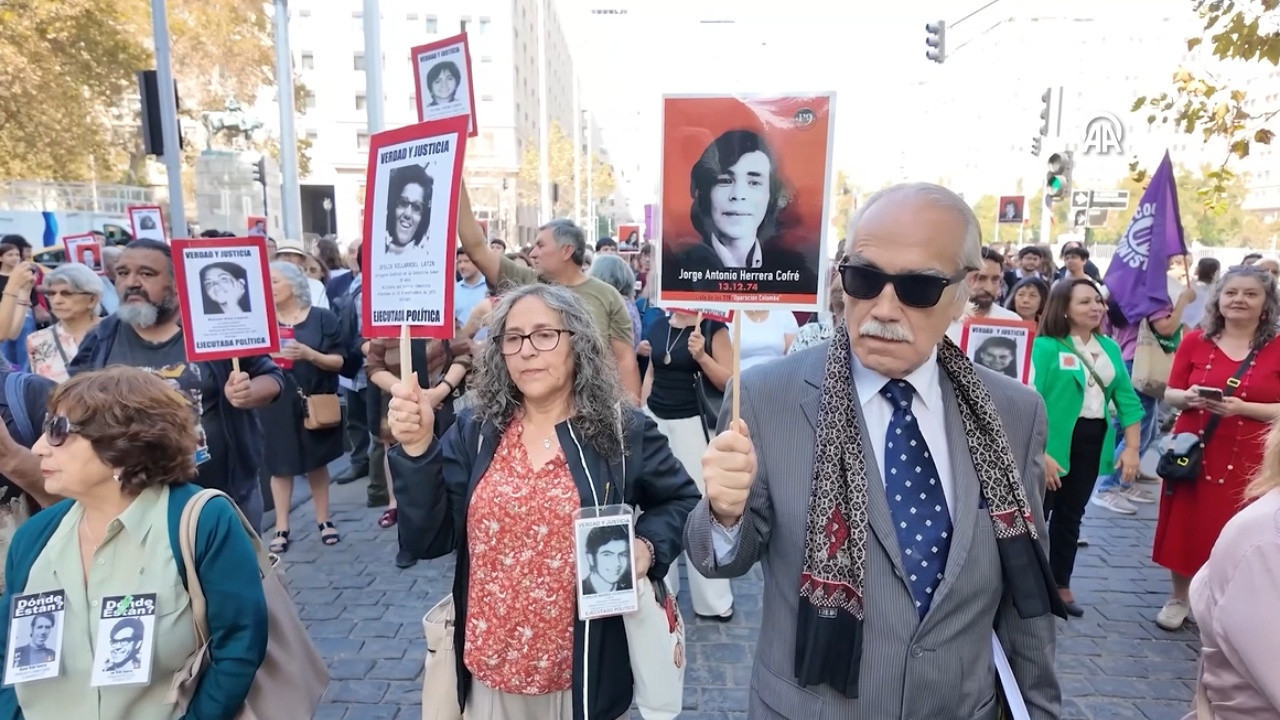 Şili'de kayıp yakınlarından, Kast hükümetine prote…