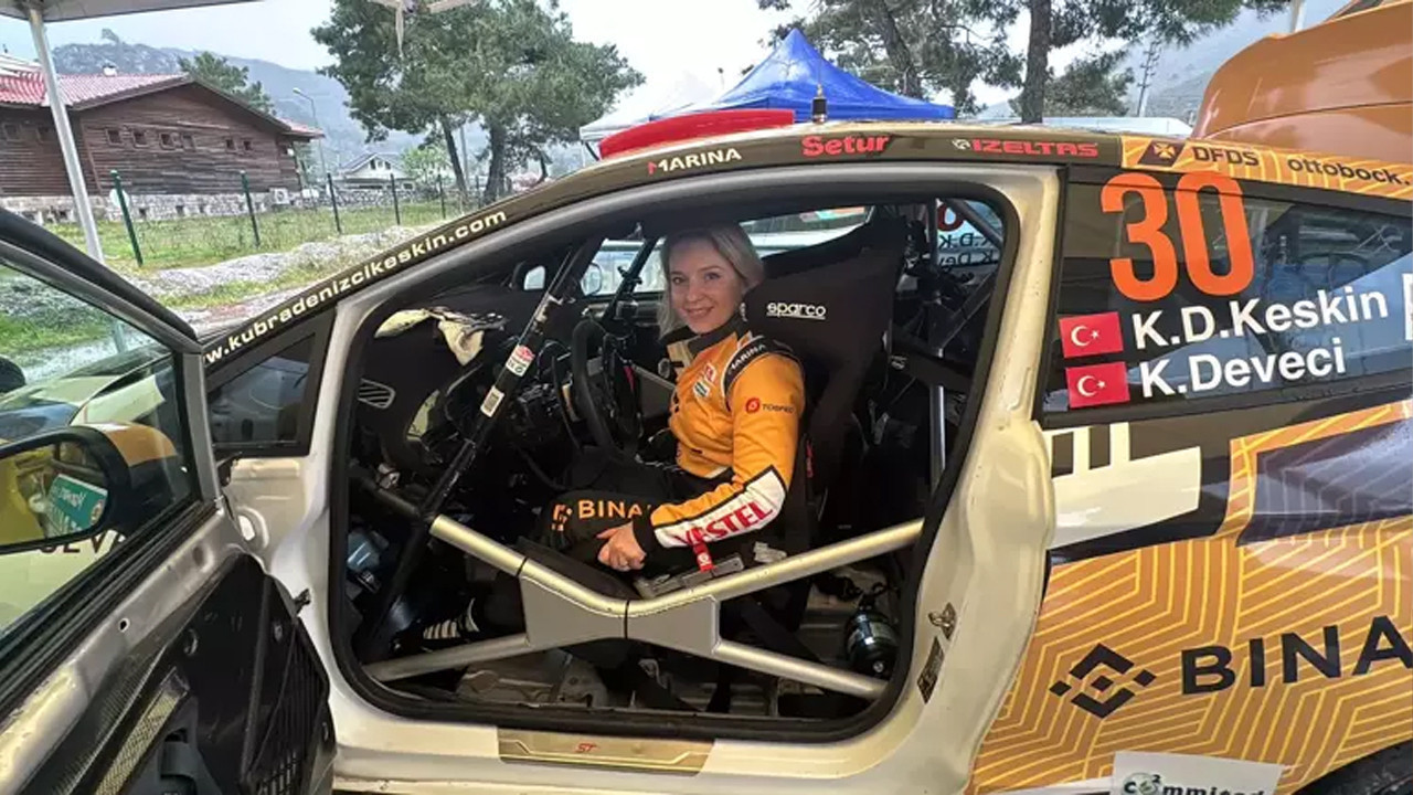 Türkiye'nin ilk engelli kadın ralli pilotu Kübra Denizci Keskin'den çifte derece