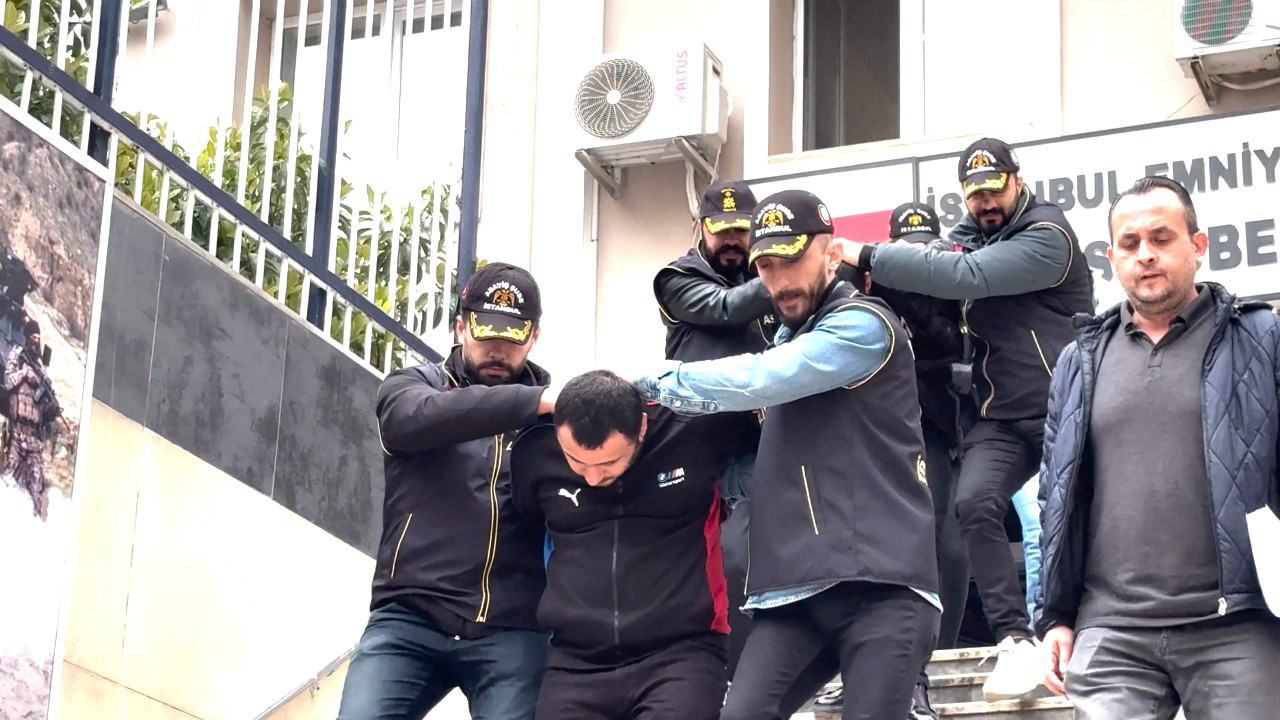 Yediği tokadı guruna yediremedi: Silah temin edip geri geldi