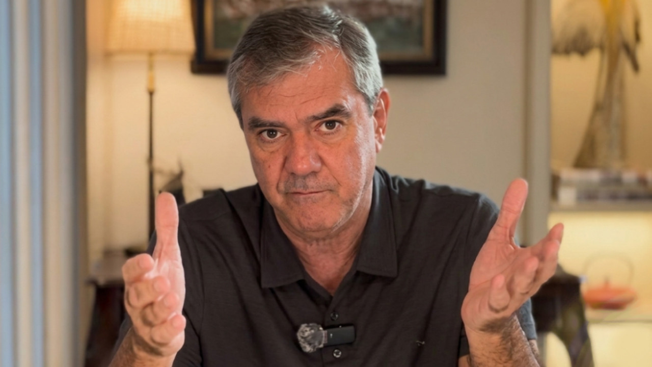 Yılmaz Özdil'den çarpıcı iddia: Belediyelere operasyonları Özgür Özel'e bağlanacak