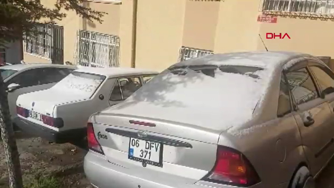 Başkent’te kar mesaisi: Ankara beyaza büründü