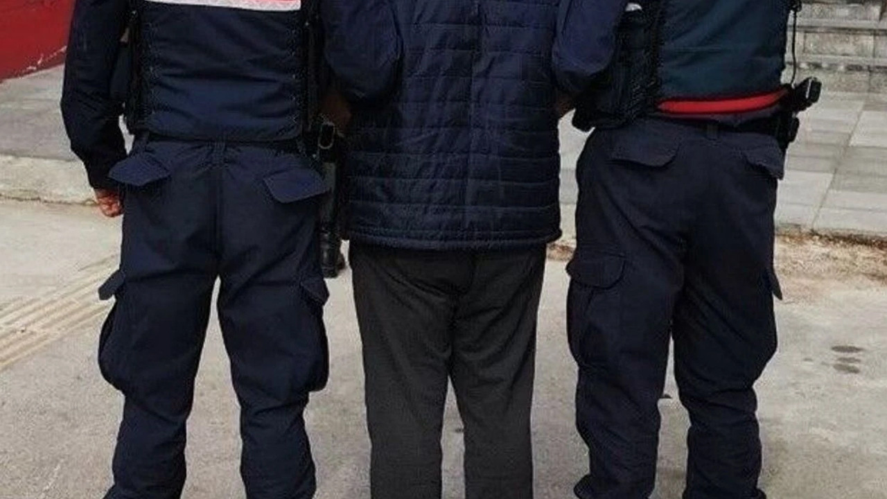 Hakkari'de kaçakçılık operasyonunda 4 tutuklama