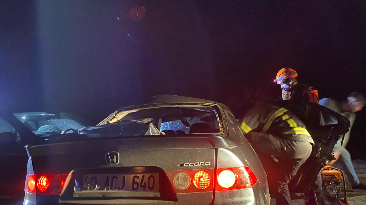 Kırşehir’de iki otomobil çarpıştı: 6 yaralı