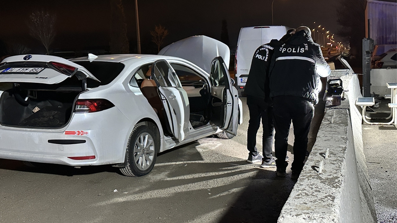 Kütahya’da araçta el bombası ele geçirildi: 2 şüpheli gözaltına alındı