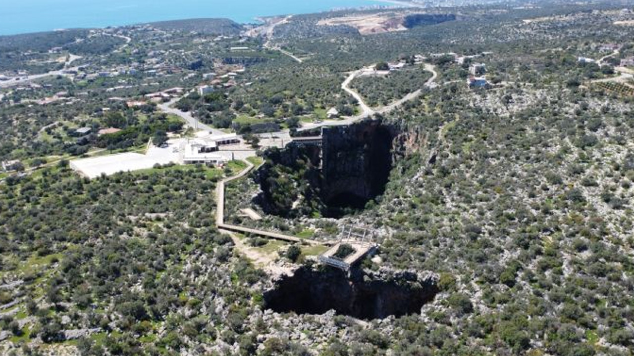 Mersin'deki Cennet Obruğu’ndan 13 yılın ardından yeniden su çıktı