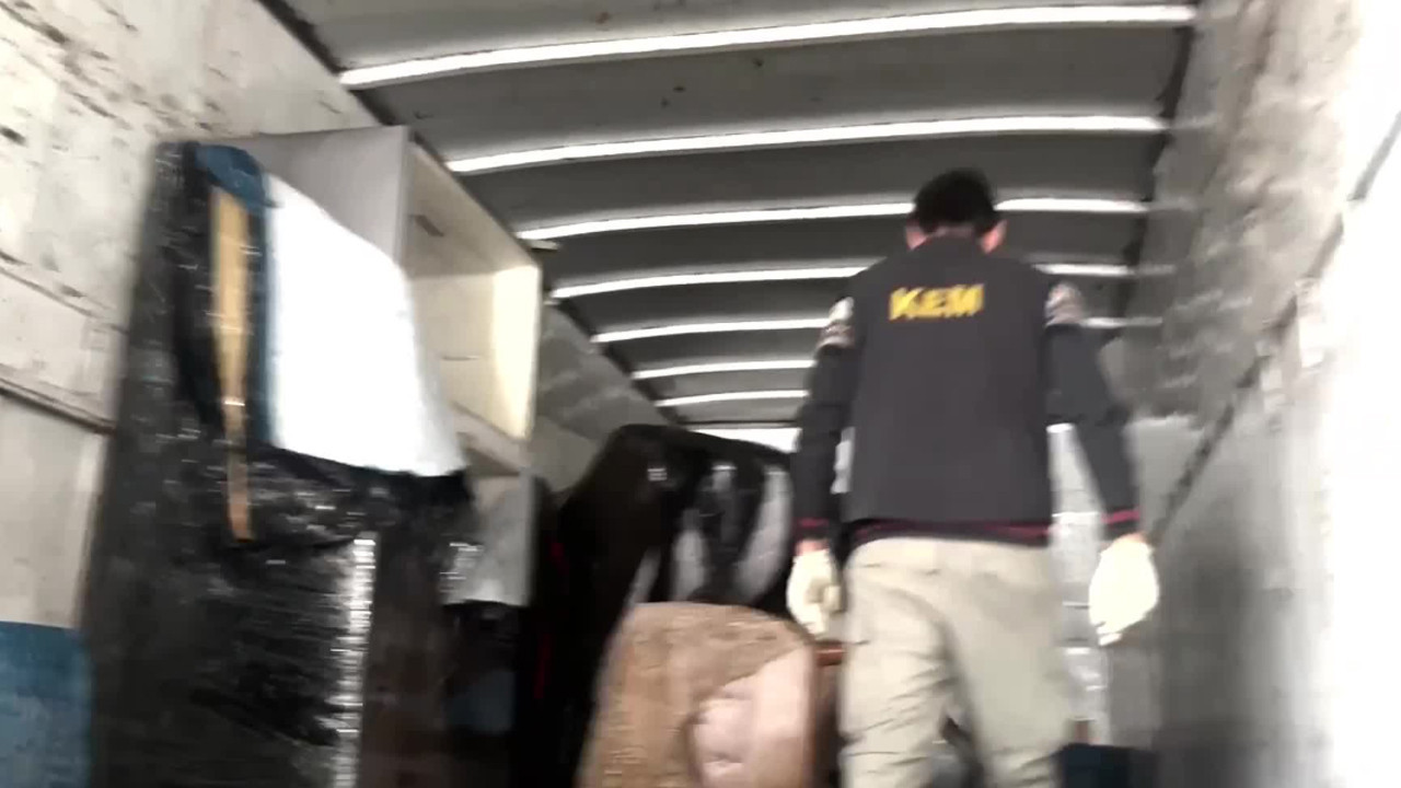 Van'ın Gevaş ilçesinde 74 kilo uyuşturucu madde ele geçirildi