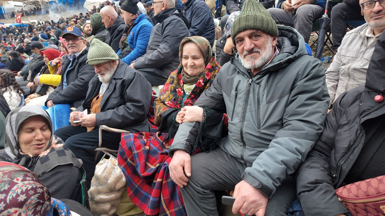 Artvin’de boğa güreşleri sezonu Sarıgöl’de açıldı